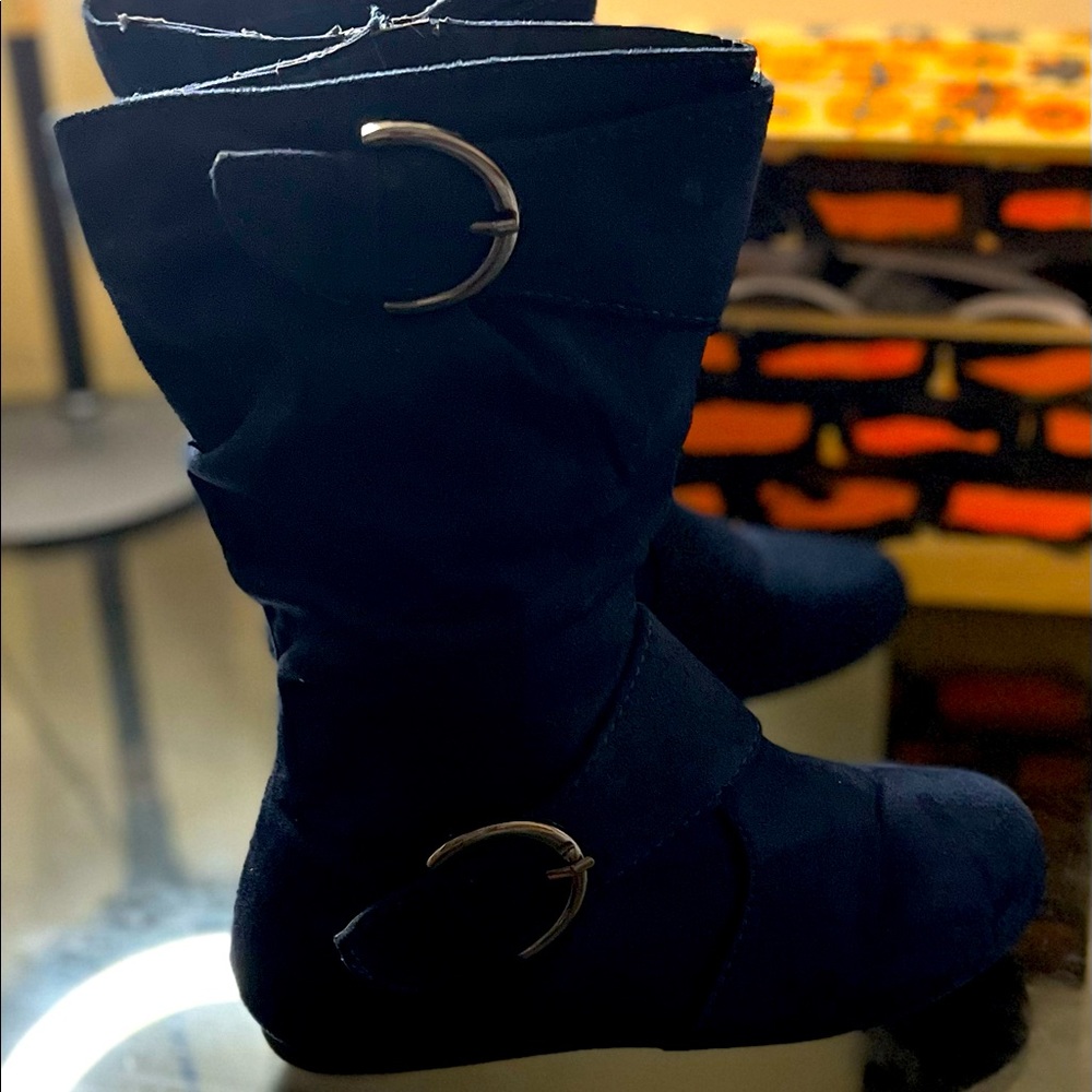 Link “Slouch” Boots (Navy Blue / Suede), Youth Size 3: $20